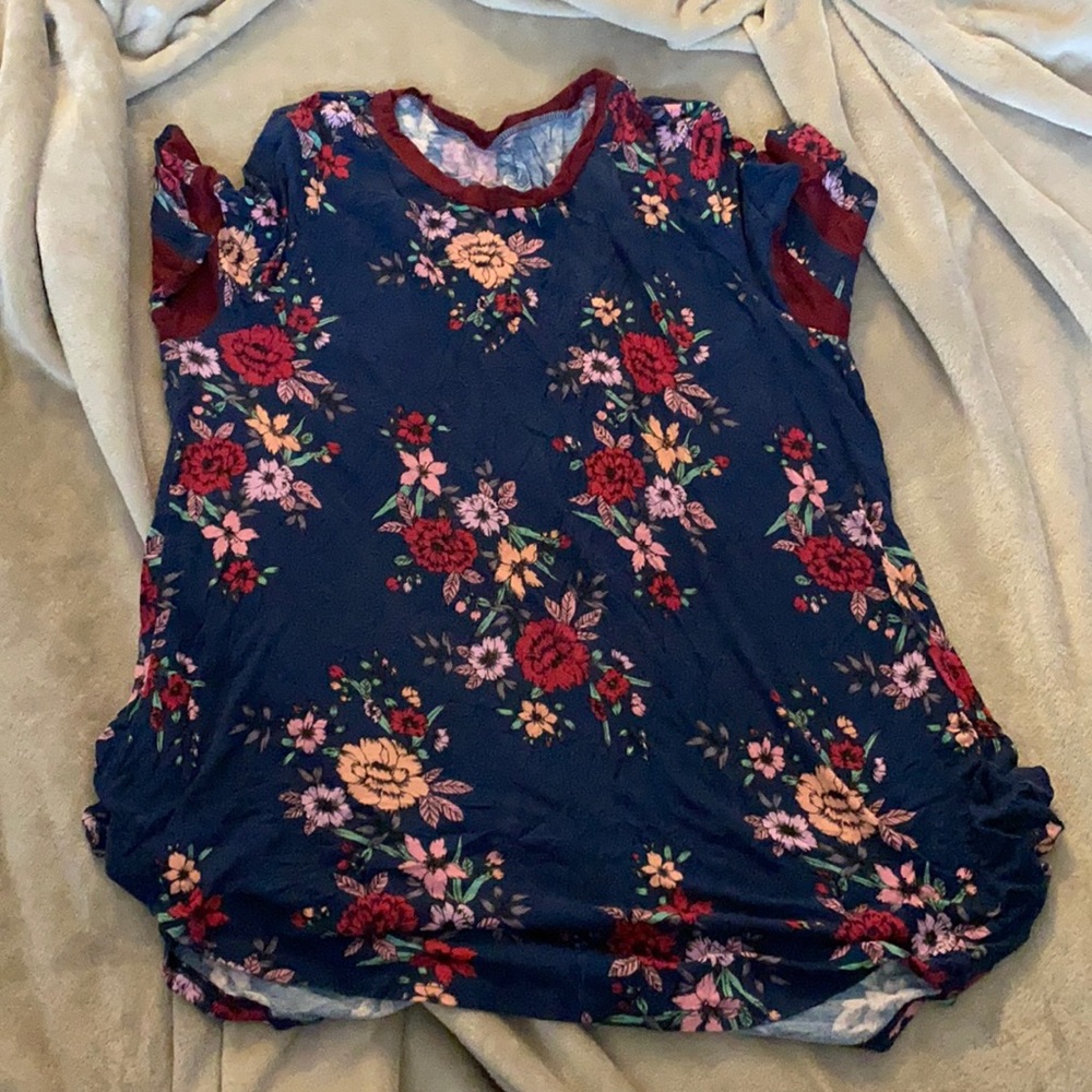 Large floral shirt maurices brand.